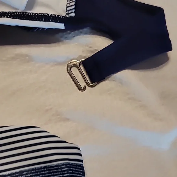 NWOT lines of design angled slimming bust enhancing bikini swim suit halter - Picture 11 of 11